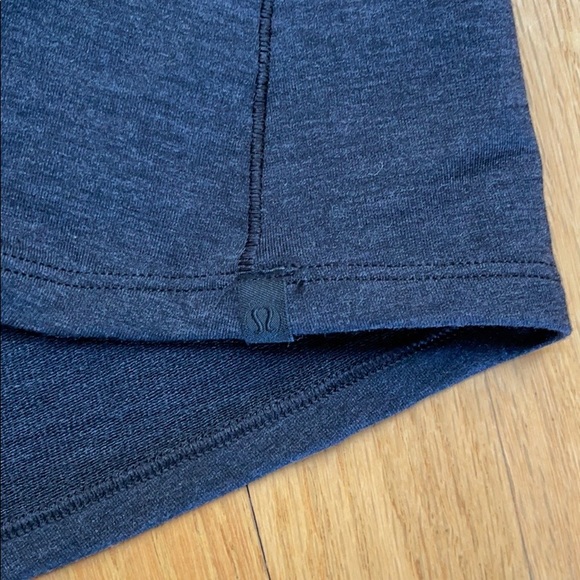 LULULEMON cropped V neck sweater. - Picture 2 of 4